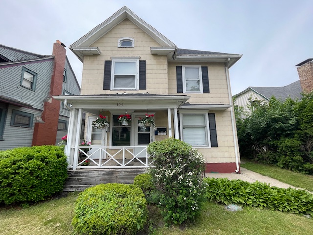 305 West Navarre Street - 1