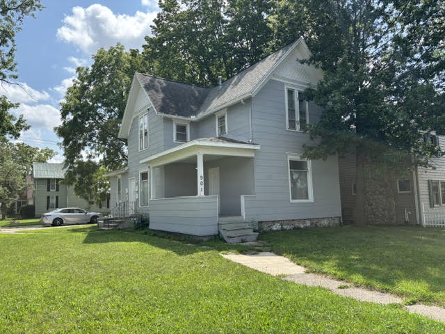 901 West Beardsley Avenue - A