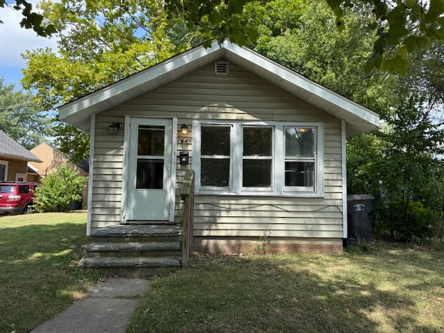 1645 E. Bowman St